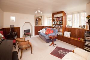 Sitting Room - click for photo gallery